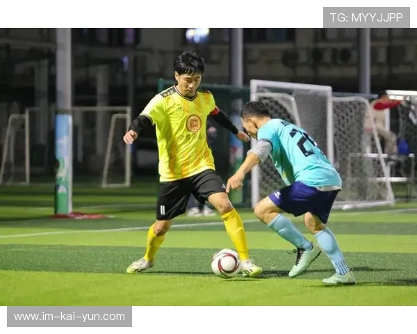 体育界巅峰对决：足球盛事瞩目一幕，体彩巅峰对决